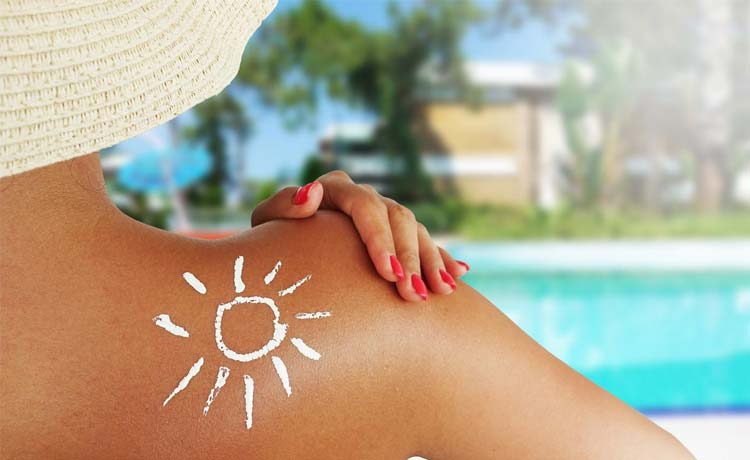 Achieve a Sun-Kissed Glow: Soleil Spray’s Guide to Dressing for Your Spray Tan Appointment